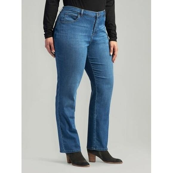 NWT Riders by Lee Womens Relaxed Fit Straight Leg Jean (Plus) 30W Petite - Picture 1 of 1